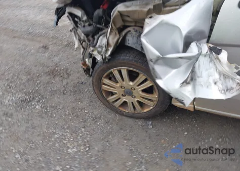 2010 Ford Focus Sel z USA, uszkodzony, nr VIN 1FAHP3HN0AW135807